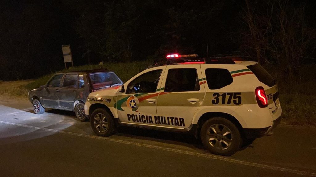 Pol Cia Militar Prende Em Penha Nesta Madrugada Autores De Furtos Em