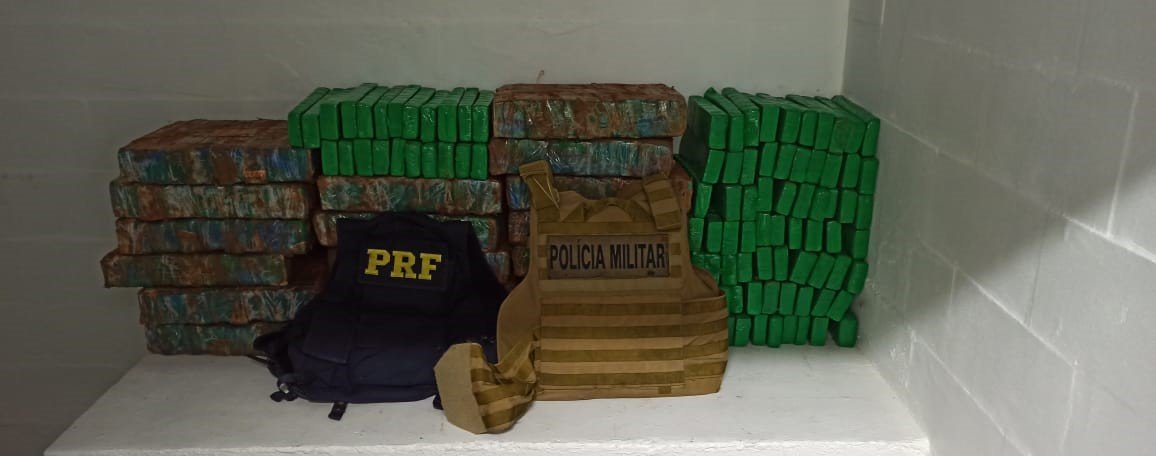 Polícias Militar e Rodoviária Federal apreendem 250 kg de maconha após