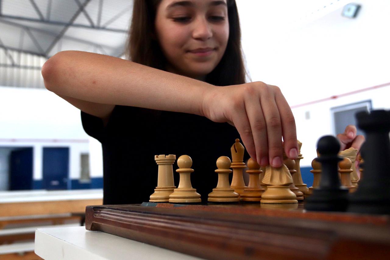 Ajude o time Jundiaí a jogar o Floripa Chess Open