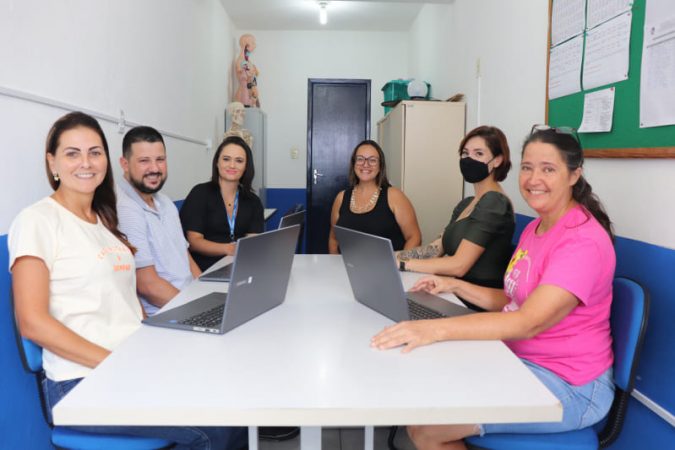 Secretaria De Educa O De Navegantes Inicia Entrega De Notebooks A