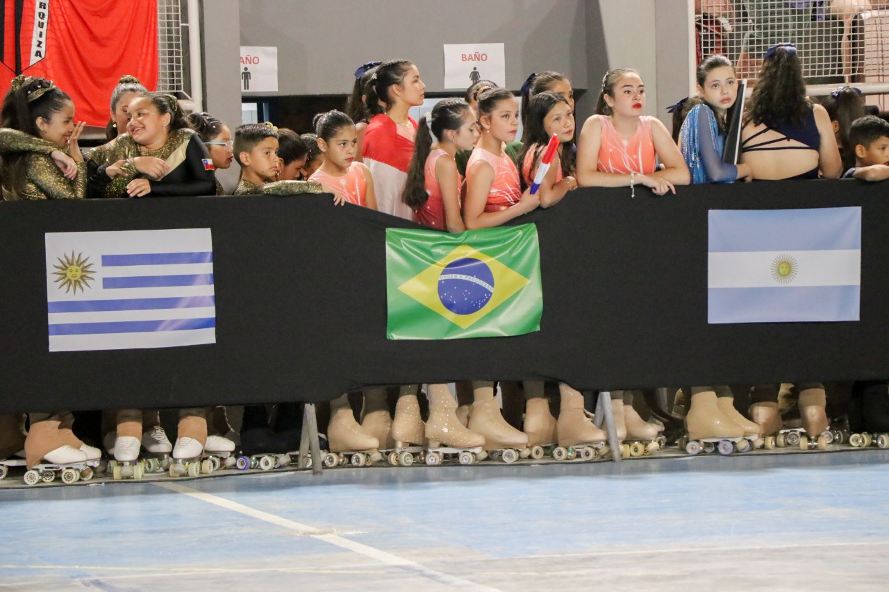 Barra Velha Realizou Campeonato Internacional De Patinação Artística Penha Online Notícias 8151