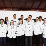 Emocionante: alunos da Apae concluem curso de gastronomia oferecido pela Escola Pública de Arte Culinária de Penha