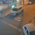 [VÍDEO] Penha: criminoso arrombou Honda Civic para furtar air bags e deixou prejuízo enorme para a proprietária do veículo