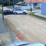 [VÍDEO] Criminoso é baleado ao confrontar policiais em Barra Velha