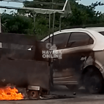 [VÍDEO] Fogo consumiu carrinho de lanche e lateral de automóvel neste domingo (09)