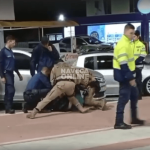 [VÍDEO] Homem é detido por policiais próximo ao portal do limite entre Navegantes e Penha