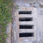 [VÍDEO] Esgoto: moradores do Gravatá de Penha reclamam do mau cheiro pelas ruas do bairro