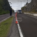 [VÍDEO] Recapeamento na saída da Transbeto bloqueia acesso à BR-101/Norte e obriga motoristas a irem até o trevo da BR-470 em Navegantes
