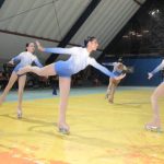 “Rodinhas de sonhos”: patinação artística gratuita chega a escolas municipais de Navegantes