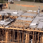 [VÍDEO] Trabalhadores da obra da Unidade do Pronto Atendimento de Penha são flagrados sem Equipamentos de Proteção Individual