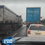 [VÍDEO] Motorista reclama dos congestionamentos gigantes da BR-101 na região de Penha