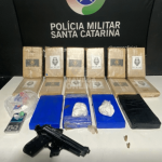 Homem com diversos boletins de ocorrência é detido pela Polícia Militar por tráfico de drogas