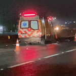 [VÍDEO] Queda de moto seguida de atropelamento mata homem e mulher morrem na BR-101