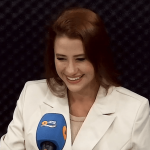 [VÍDEO] Entenda as causas da flacidez e da diástase abdominal no Programa “Penha Online Estética e Beleza”, com a Dra. Laila Ferracioli