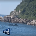 [VÍDEO] Homem é flagrado colocando rede de pesca junto a costão em Penha