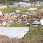 Lixão aumenta em bairro de Penha e vizinhos pedem socorro à Prefeitura de Penha