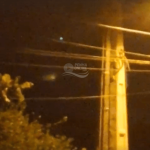 [VÍDEO] Morador de Penha flagra luz intrigante nos céus da cidade
