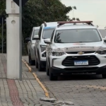 [VÍDEO] Susto: trio invade escola em Balneário Piçarras para agredir aluno