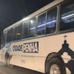 [VÍDEO] Usuária do transporte público de Penha questiona ônibus que não estaria cumprindo rota e horário