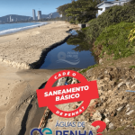 [VÍDEO] Cadê o saneamento básico em Penha? Situação caótica em praia é denunciada por visitante