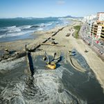 Mais de 30% das obras de alargamento da Praia do Gravatá foram concluídas em apenas três dias