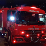 Penha: imóvel da Praia da Armação fica parcialmente destruída por incêndio