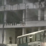[VÍDEO] Andarilhos tomam conta de prédio abandonado no Centro de Penha, a menos de 100 metros da Prefeitura