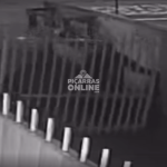 [VÍDEO] Portão de alumínio é furtado durante a madrugada; ladrão é flagrado por câmeras de segurança