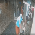 [VÍDEO] “Estamos à mercê dos bandidos”: moradores denunciam sequência de furtos e invasões