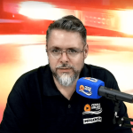 [VÍDEO] Homem esfaqueia colega de trabalho dentro de empresa em Penha