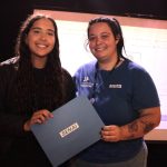 Prefeitura de Navegantes orienta alunos da Escola Móvel sobre retirada de certificados de conclusão dos cursos