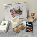 Balneário Piçarras realiza entrega de aparelhos auditivos para pacientes que aguardavam na fila de espera