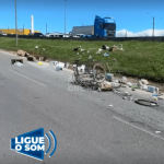 Carroceiro morre atropelado na marginal da BR-101