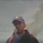 [VÍDEO] Homem é flagrado ao tentar invadir residência no Gravatá de Penha