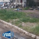 [VÍDEO] Lixão? Vizinhança denuncia “favelinha” em esquina de Penha