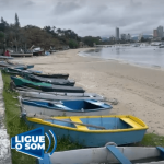 [VÍDEO] Moradores mostram problemas graves de saúde pública ao longo de praia em Penha