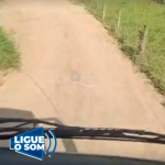 [VÍDEO] Motoristas cobram manutenção em rua em frente ao Beto Carrero