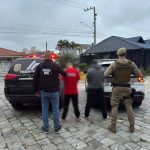 Operação conjunta entre PCSC e PMSC prende homem apontado como mandante de duplo homicídio ocorrido em Navegantes