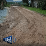 [VÍDEO] Rali Dakar em Penha: morador mostra atoleiro em rua da Cohab